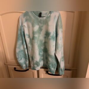 Gildan Mint Green Tie-Dye Sweatshirt